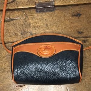 Vintage Dooney and Bourke classic small crossbody pebbled leather bag